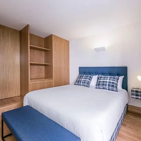 Downtown Alley Design - 2 * Porto